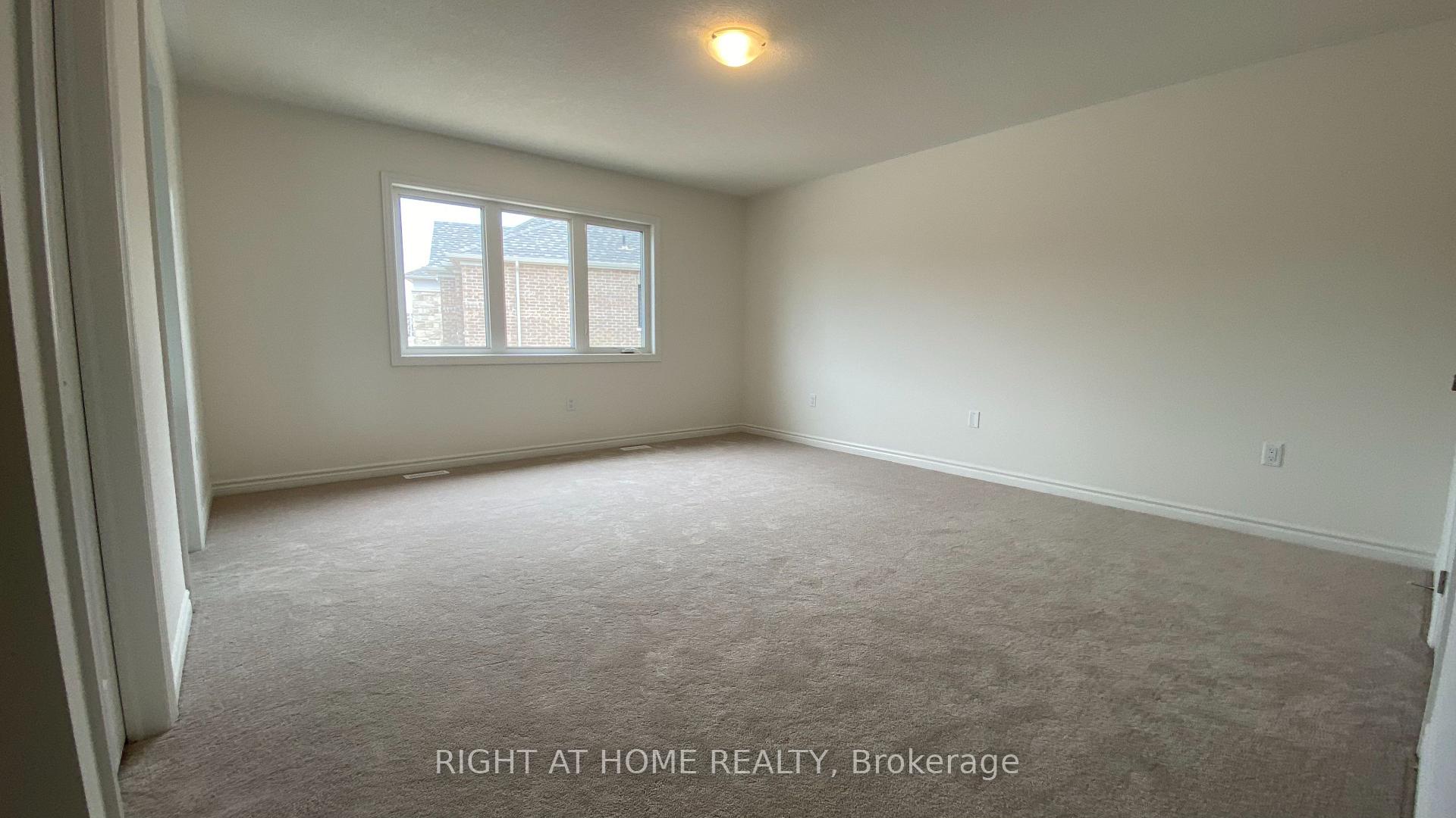 Photo 11 of 245 Madelaine Drive, Barrie, Rural Barrie Southeast — HOMEH