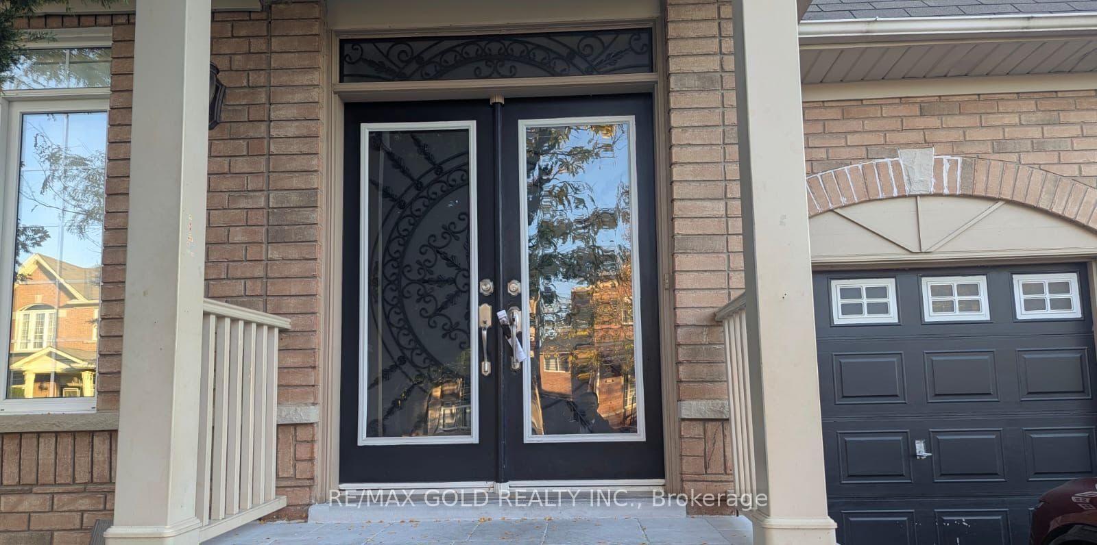 Photo 2 of 3 Borneo Crescent, Brampton, Sandringham-Wellington — HOMEH