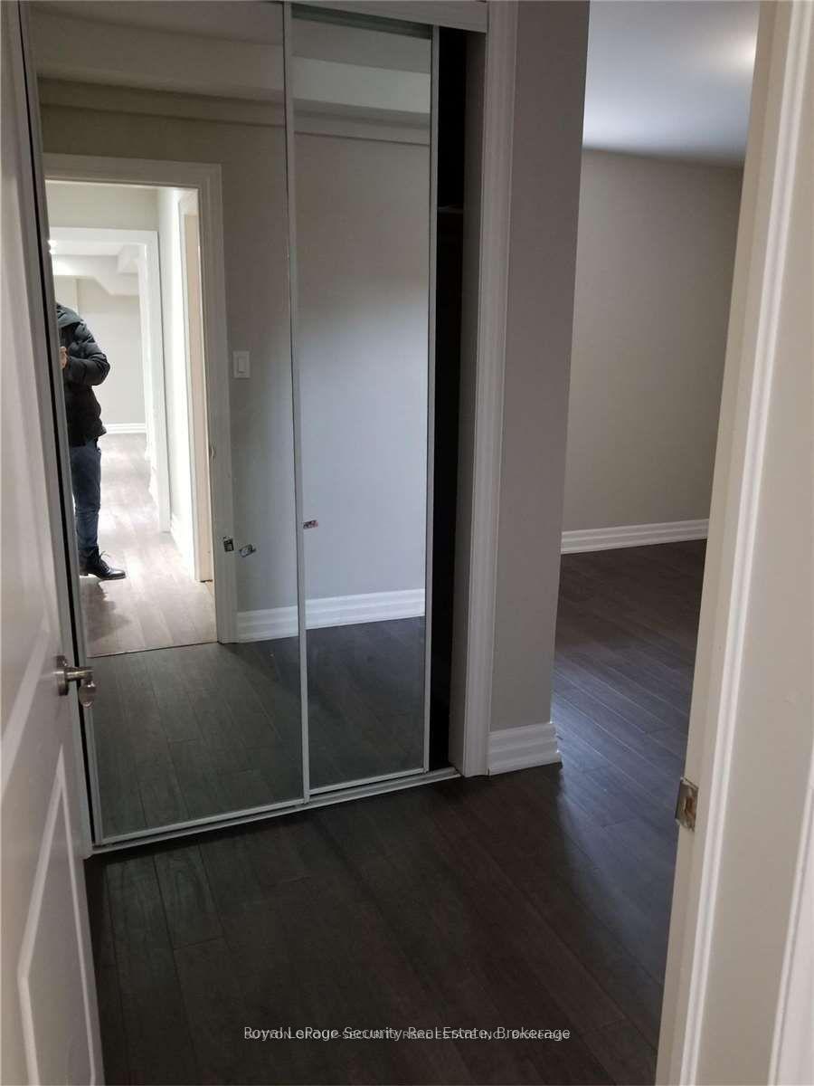 Photo 6 of Unit Basement, 48 Station Road, Etobicoke, Mimico — HOMEH