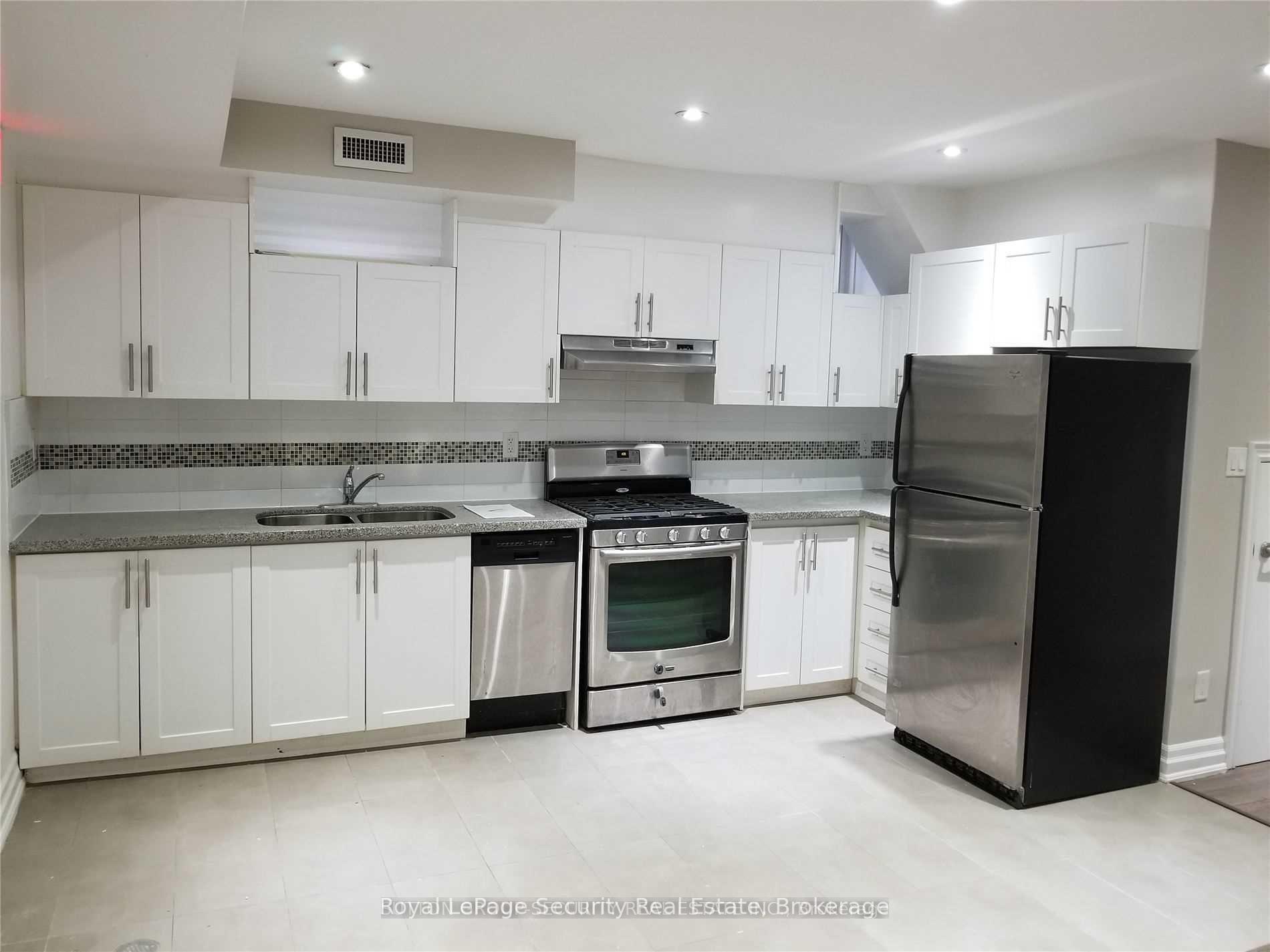 Photo 9 of Unit Basement, 48 Station Road, Etobicoke, Mimico — HOMEH