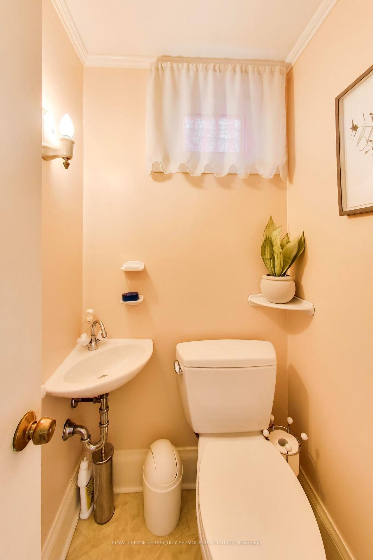 Photo 18 of 105 Clifton Road, Toronto, Rosedale-Moore Park — HOMEH