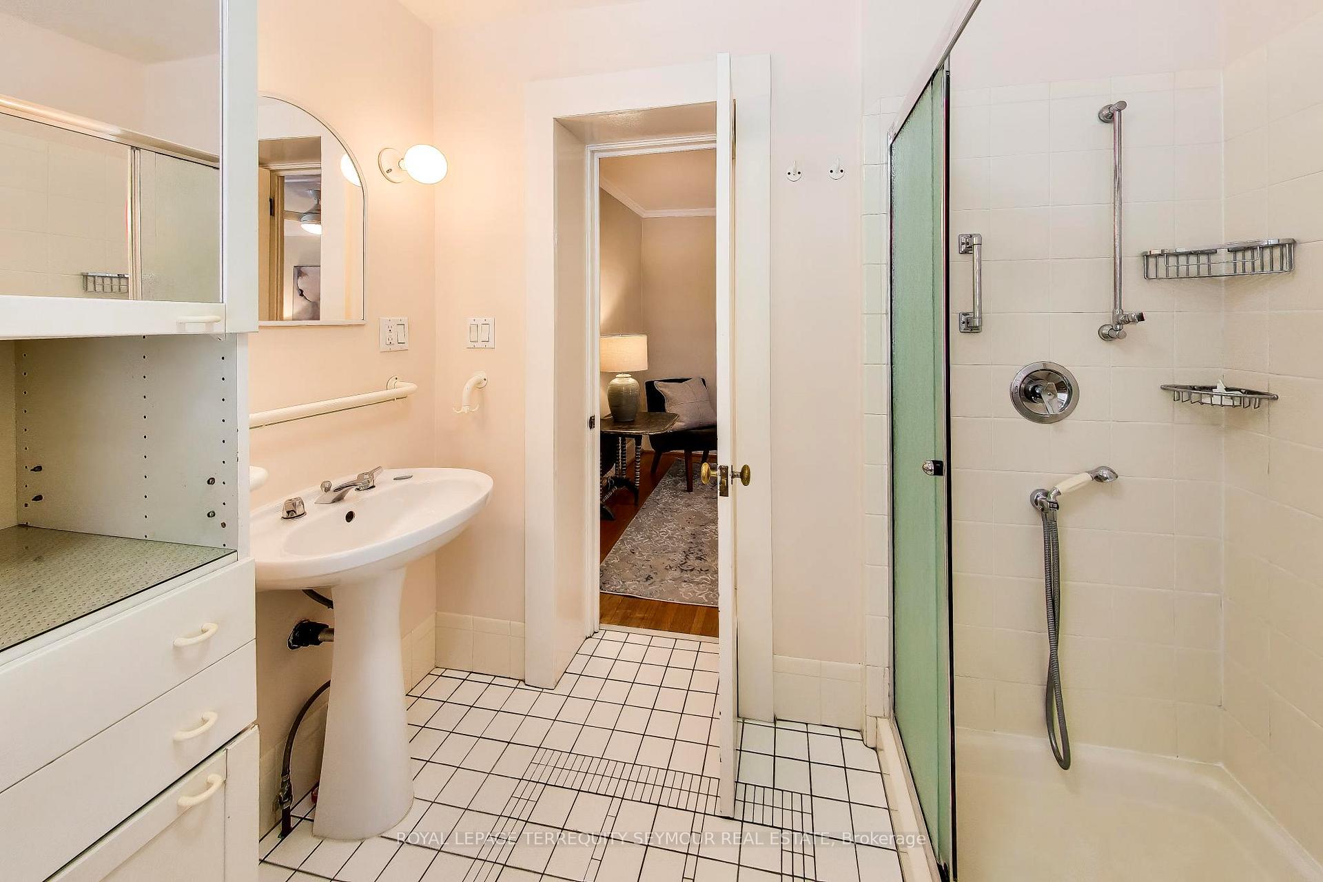 Photo 22 of 105 Clifton Road, Toronto, Rosedale-Moore Park — HOMEH