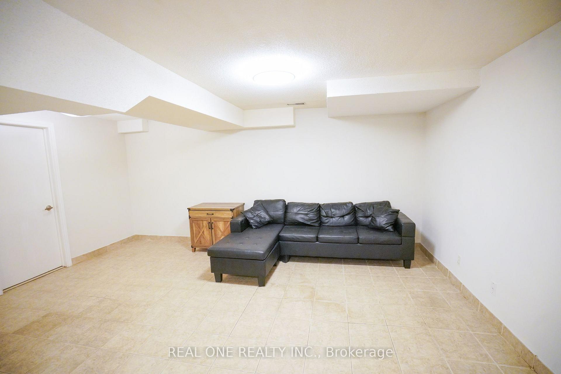 Photo 55 of 476 Bud Gregory Boulevard, Mississauga, Hurontario — HOMEH