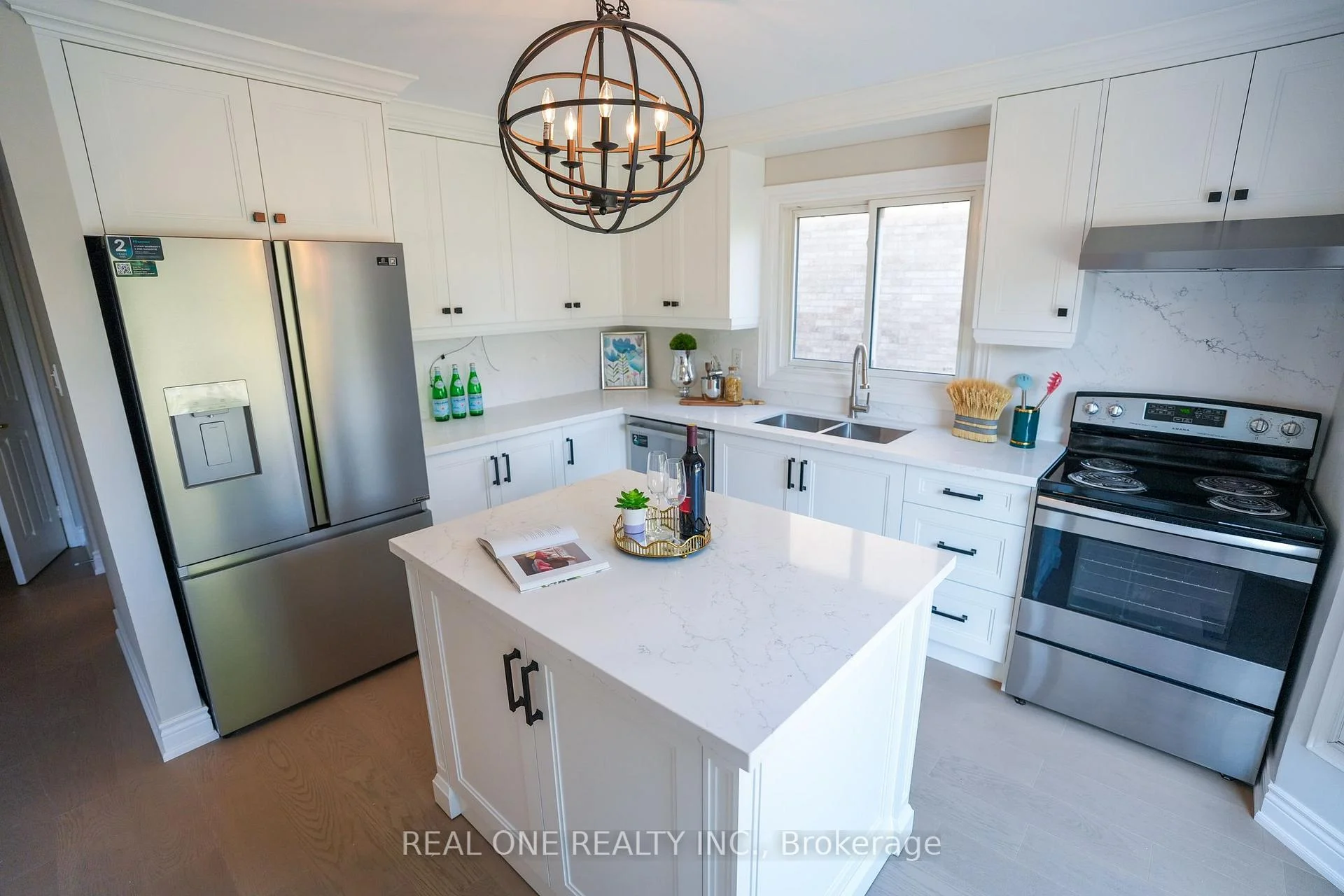 Photo 15 of 476 Bud Gregory Boulevard, Mississauga, Hurontario — HOMEH