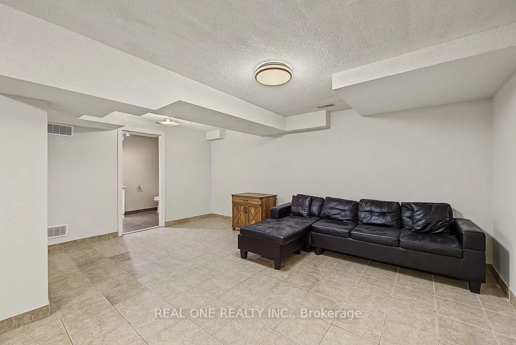 Photo 86 of 476 Bud Gregory Boulevard, Mississauga, Hurontario — HOMEH
