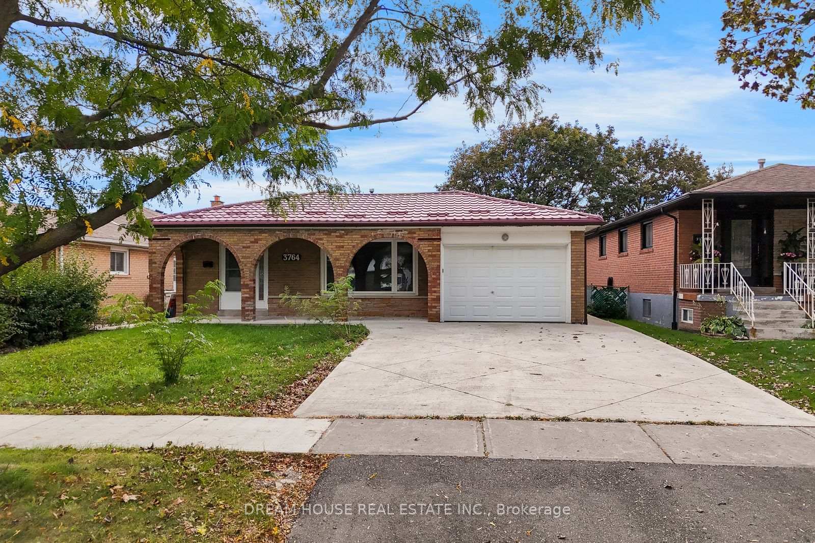 Photo of 3764 Wyewood Road