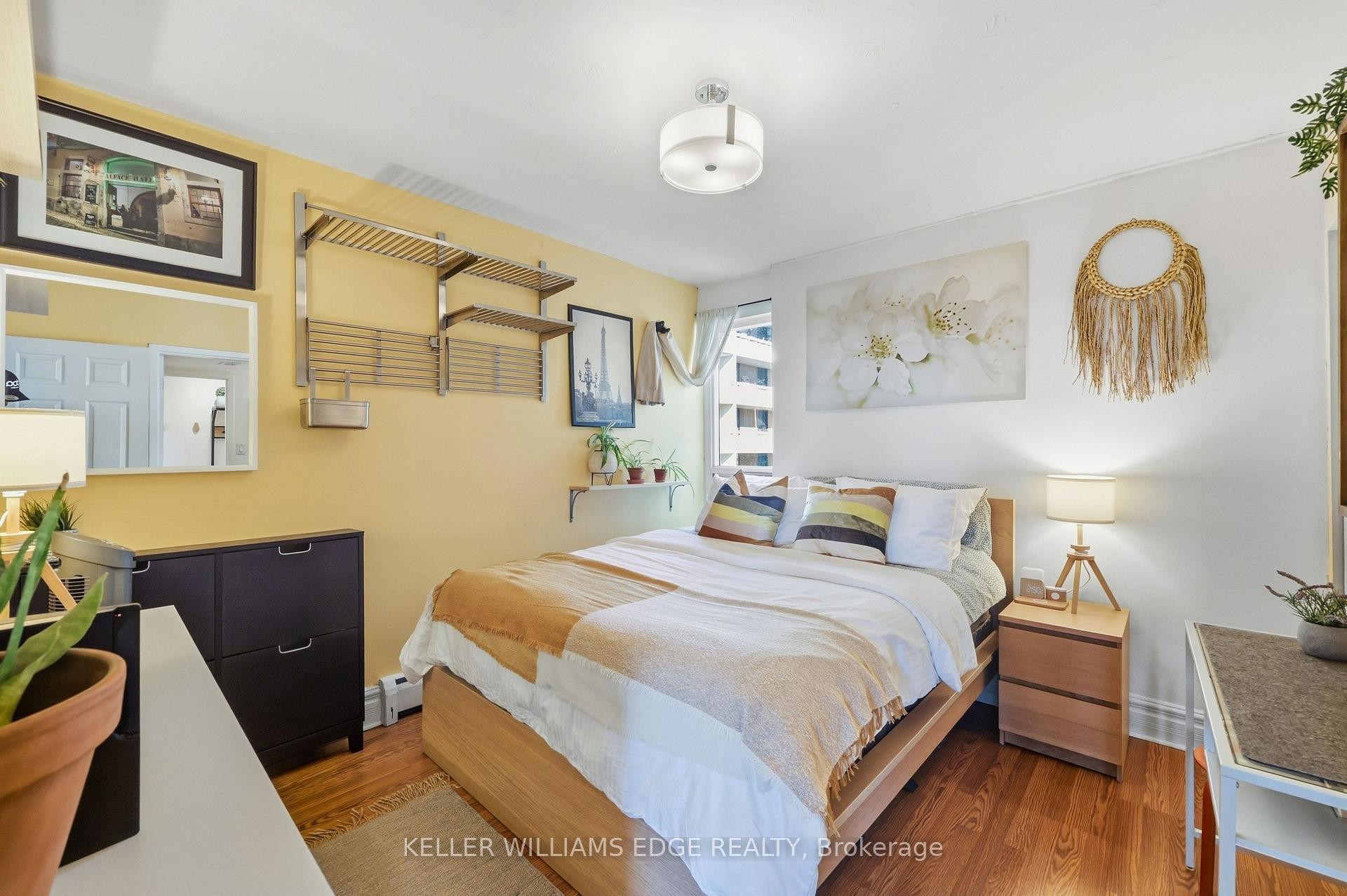 Photo 6 of Unit 704, 101 Queen Street S, Hamilton, Dundurn — HOMEH