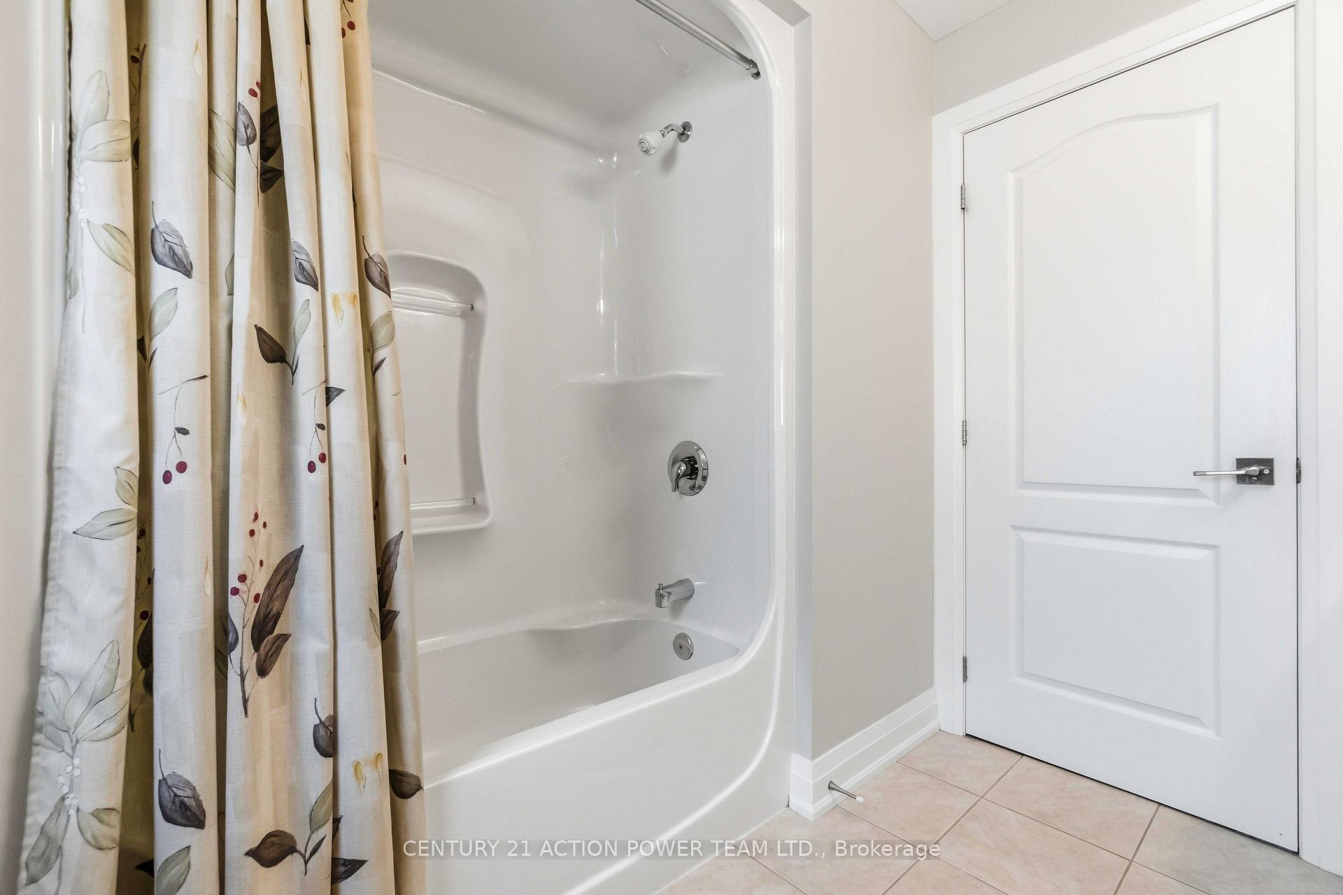Photo 21 of 83 Blackshire Circle, Ottawa, Barrhaven - Stonebridge — HOMEH