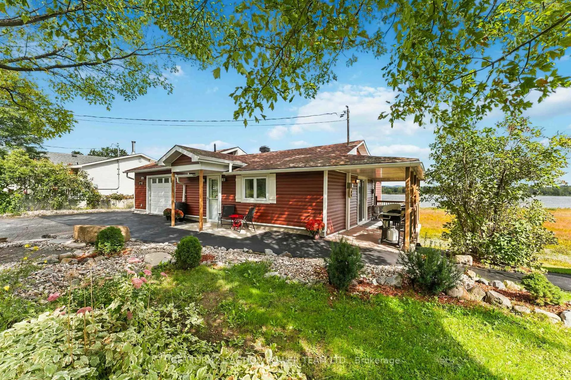 Photo 3 of 83 Blackshire Circle, Ottawa, Barrhaven - Stonebridge — HOMEH