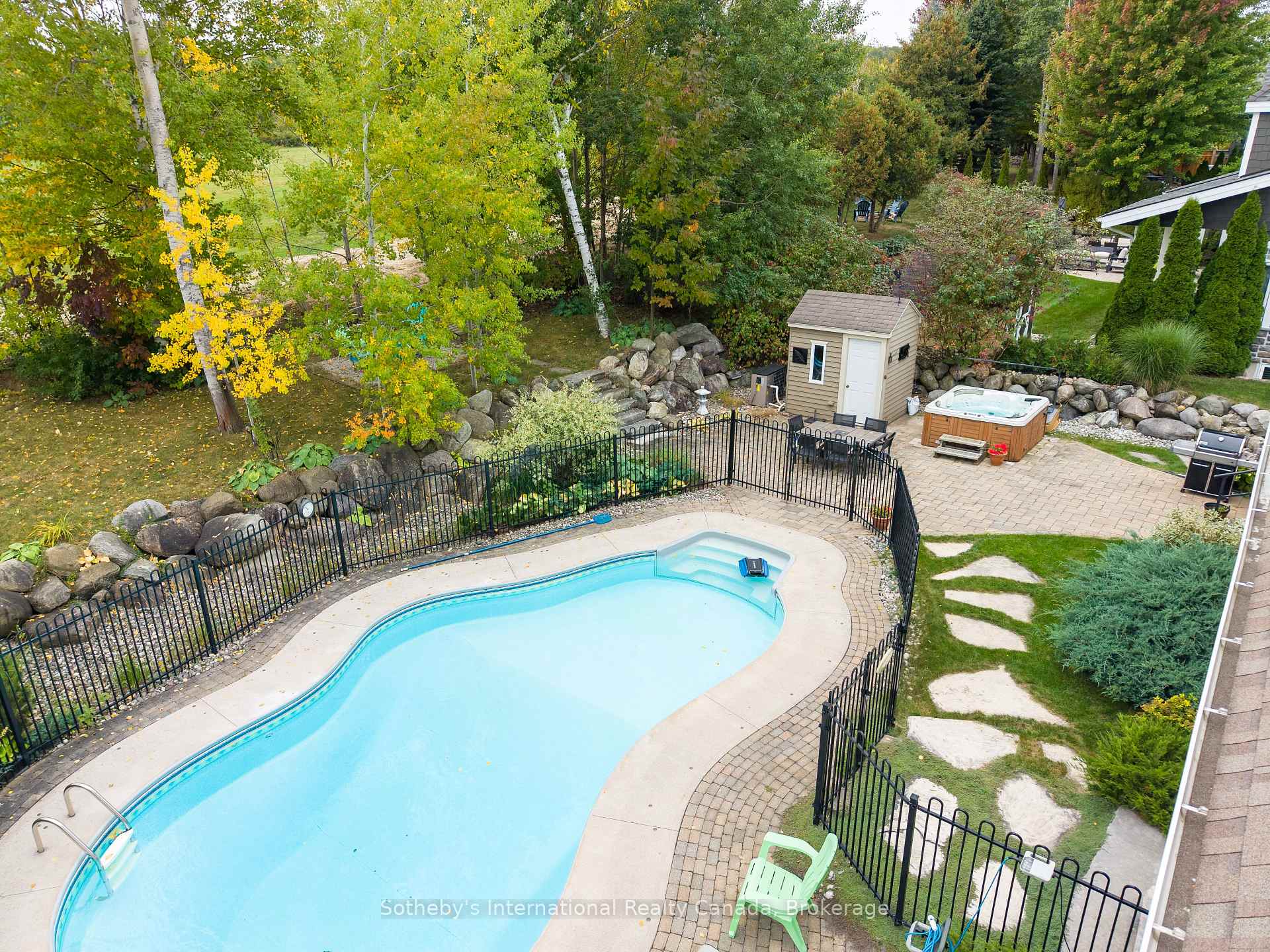 Photo 32 of 118 Landry Lane, Blue Mountains — HOMEH