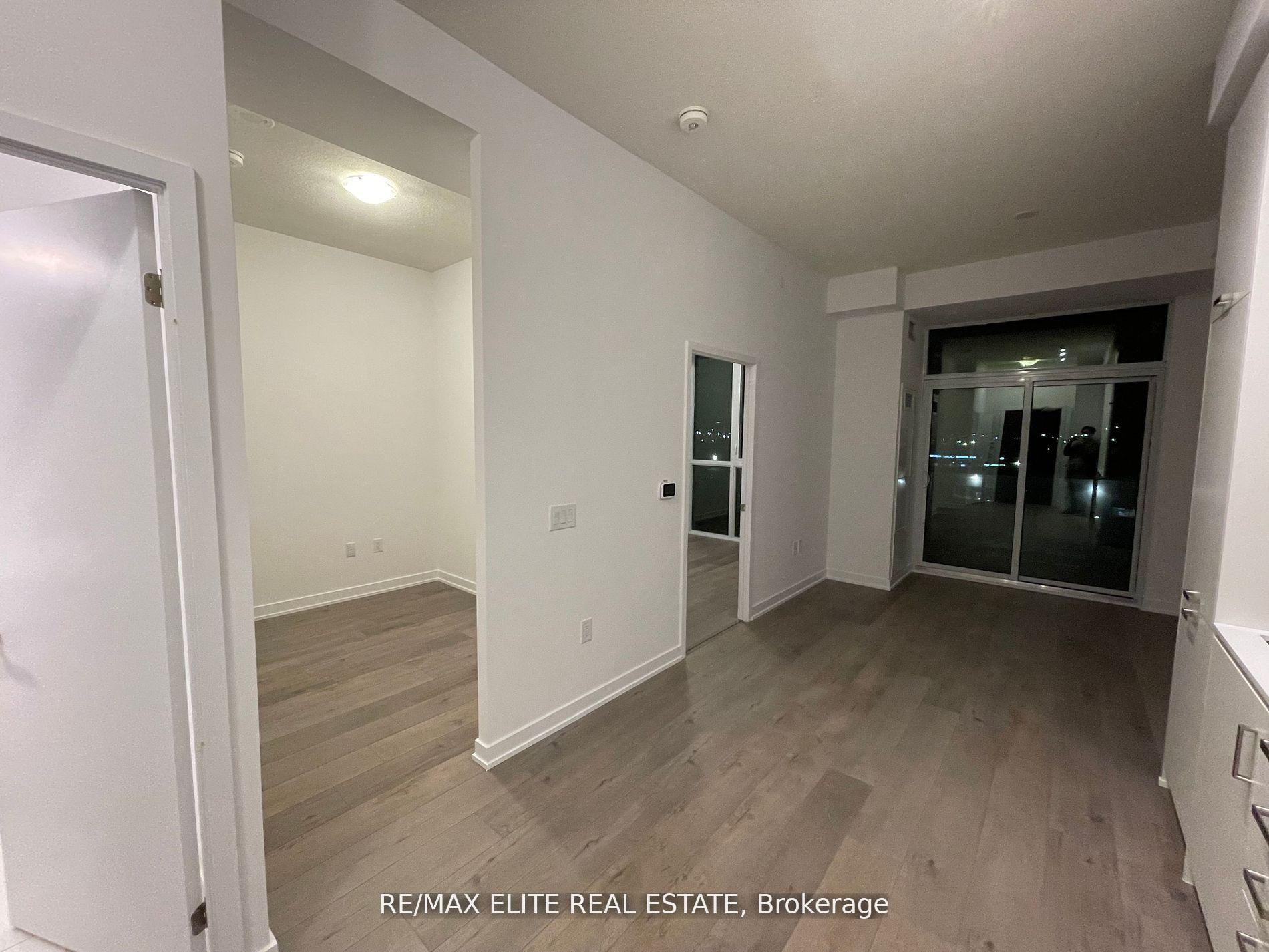 Photo 3 of Unit 510, 60 Honeycrisp Crescent, Vaughan, Vaughan Corporate Centre — HOMEH