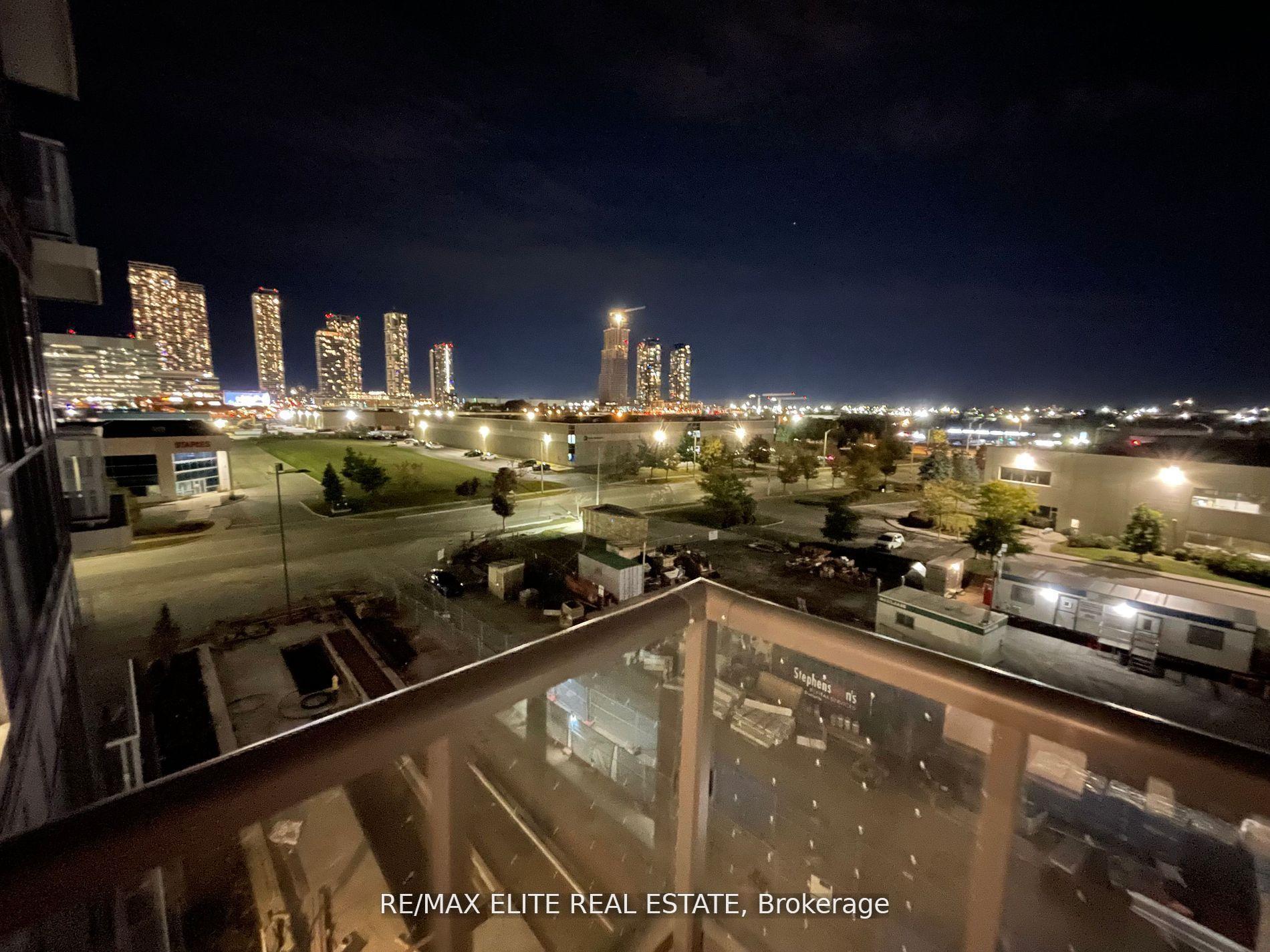 Photo 10 of Unit 510, 60 Honeycrisp Crescent, Vaughan, Vaughan Corporate Centre — HOMEH
