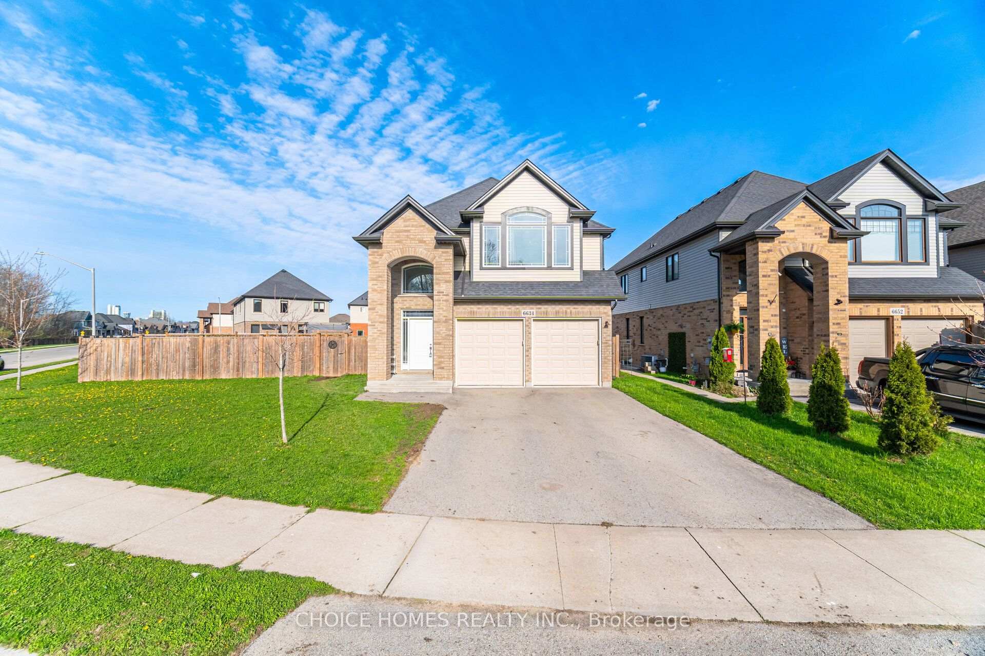 Photo 2 of 6634 Sam Iorfida Drive, Niagara Falls, Oldfield — HOMEH