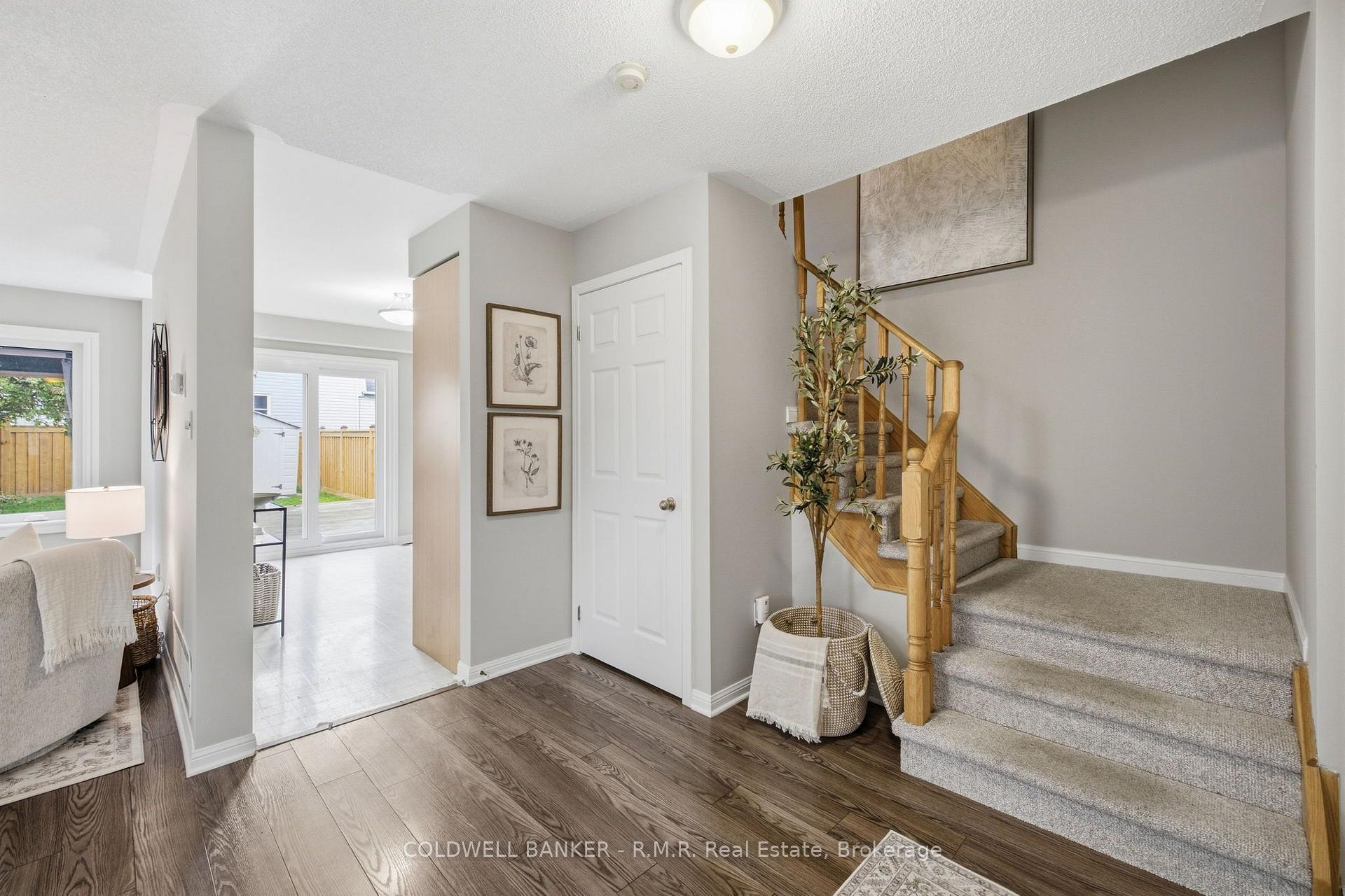 Photo 13 of 102 Boswell Drive, Clarington, Bowmanville — HOMEH