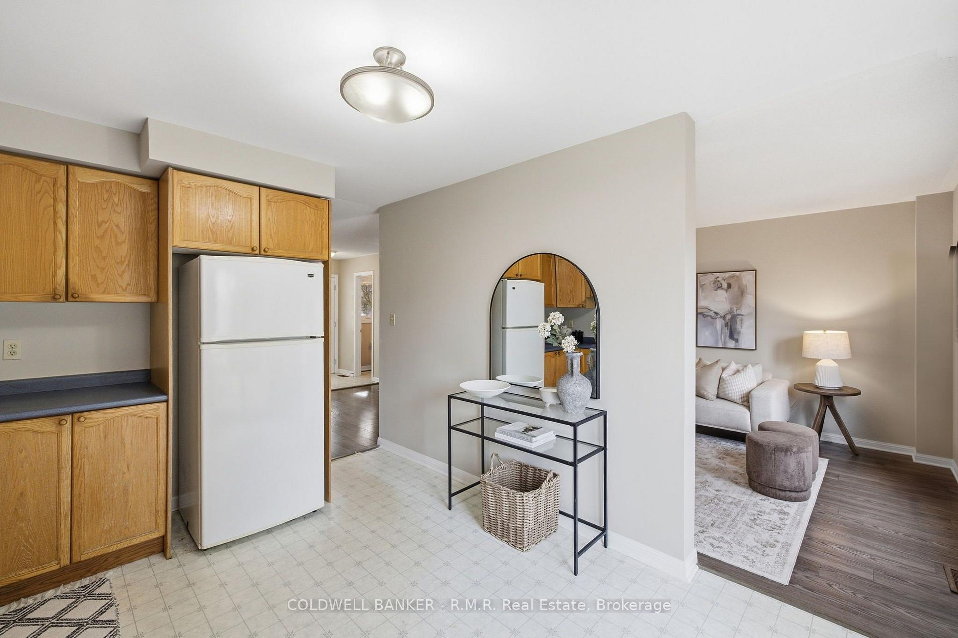 Photo 21 of 102 Boswell Drive, Clarington, Bowmanville — HOMEH