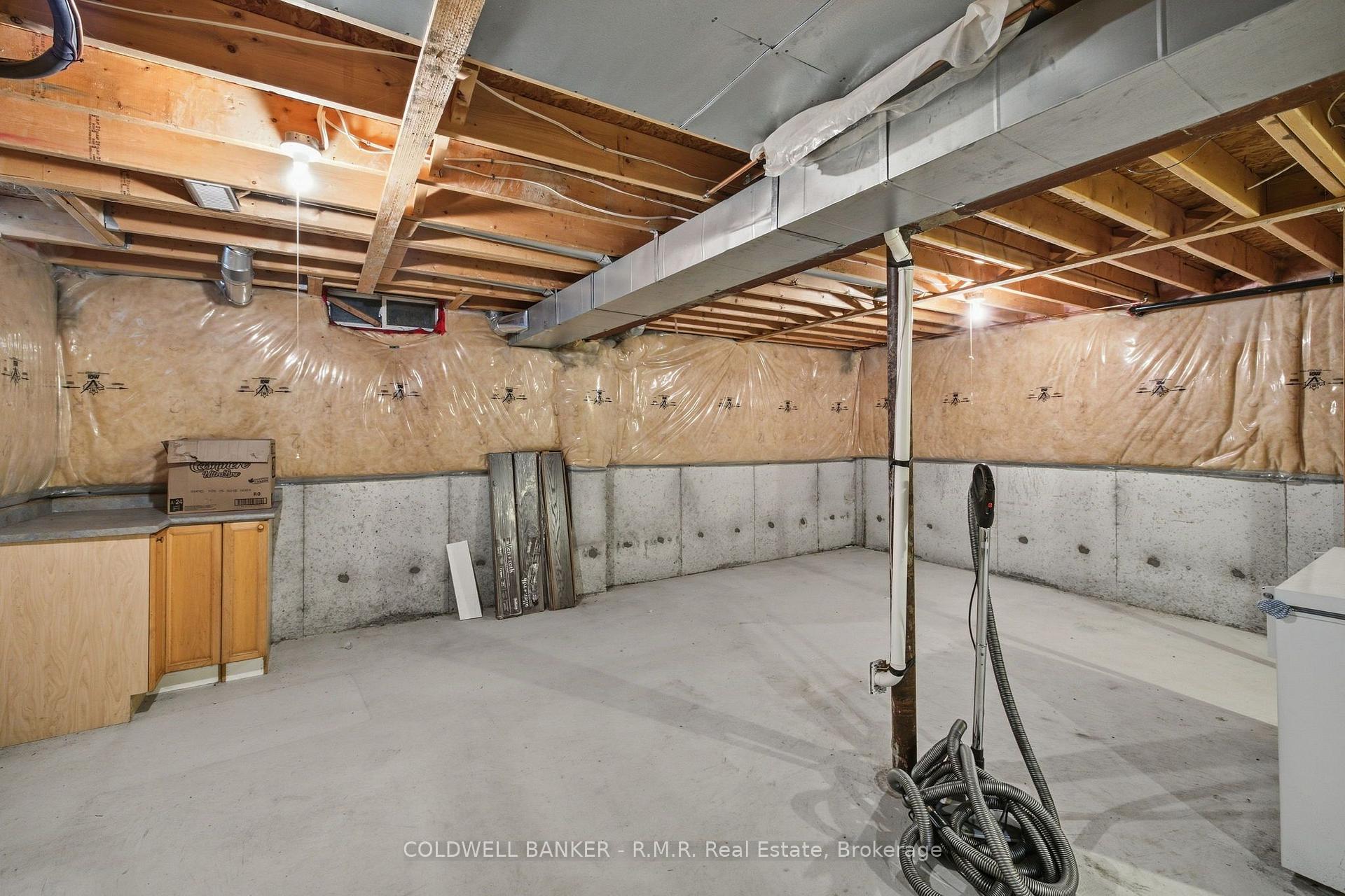 Photo 43 of 102 Boswell Drive, Clarington, Bowmanville — HOMEH