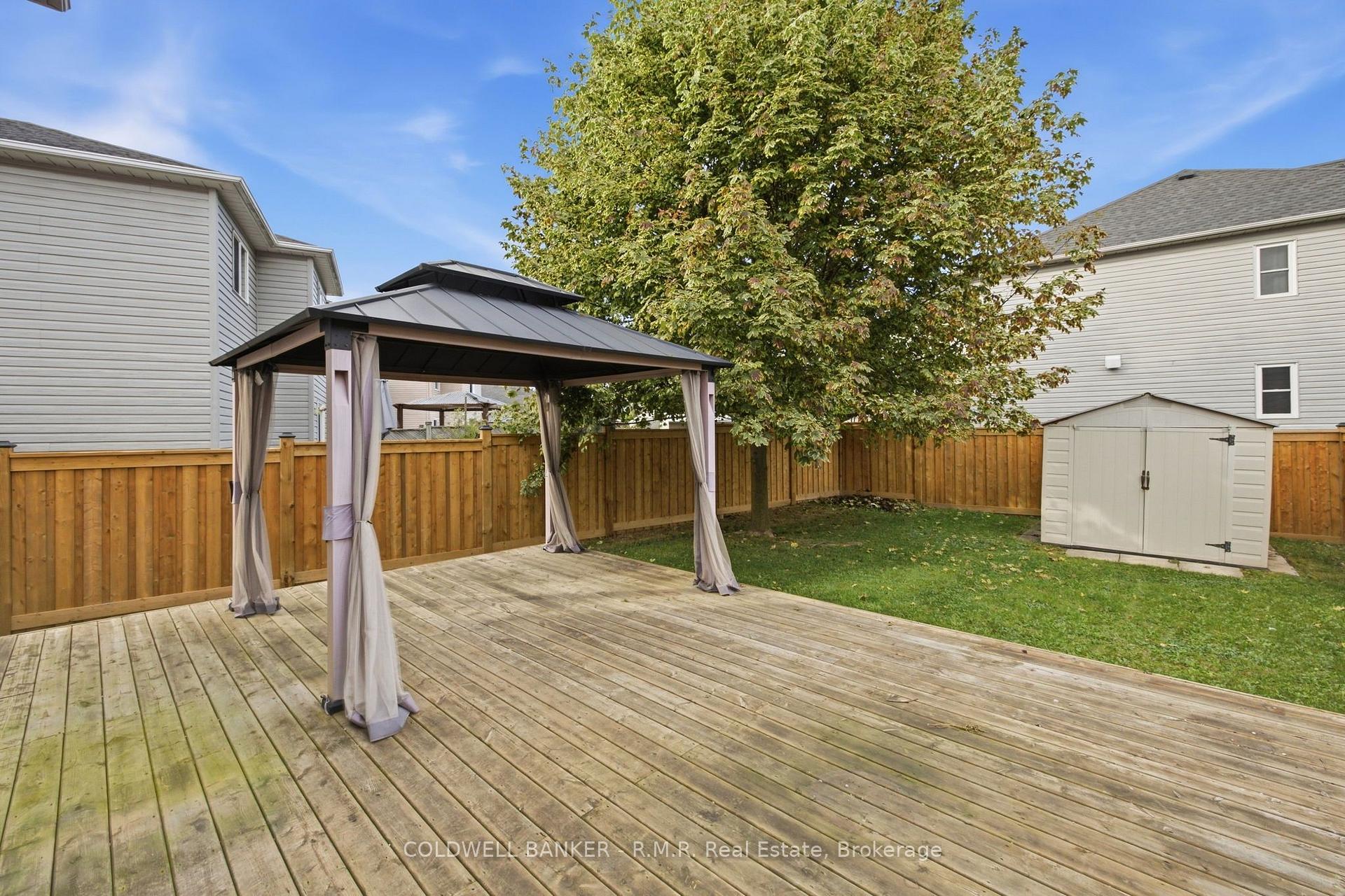 Photo 46 of 102 Boswell Drive, Clarington, Bowmanville — HOMEH