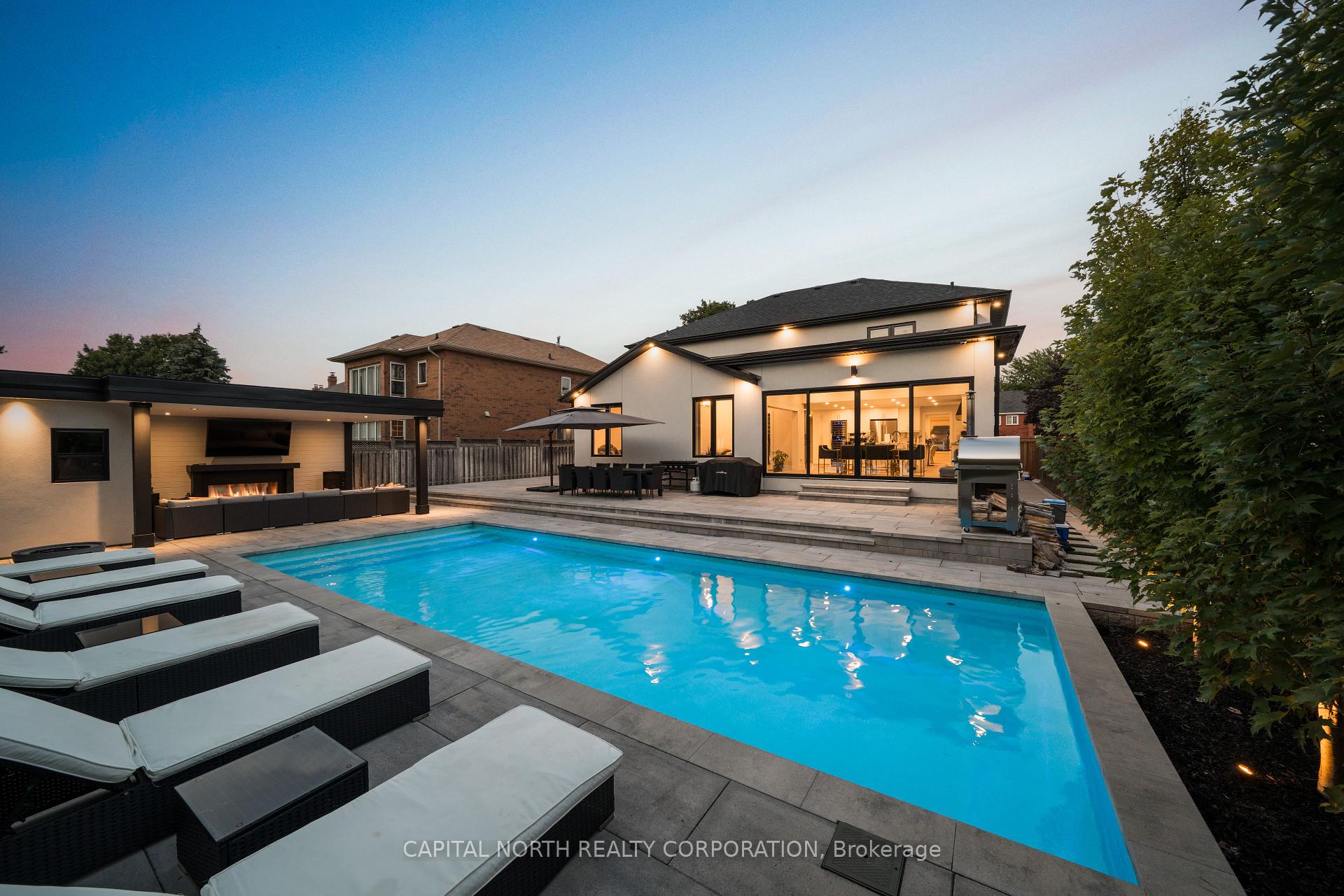 Photo 2 of 130 Fifth Avenue, Vaughan, East Woodbridge — HOMEH