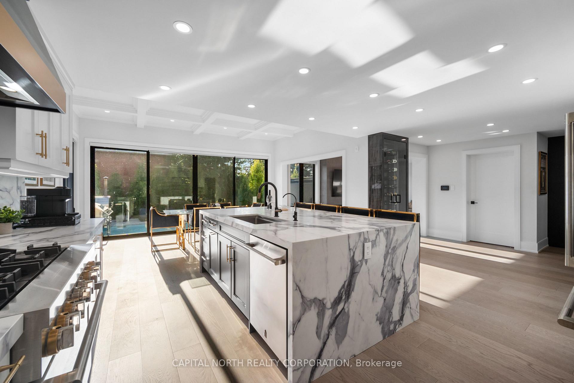 Photo 15 of 130 Fifth Avenue, Vaughan, East Woodbridge — HOMEH