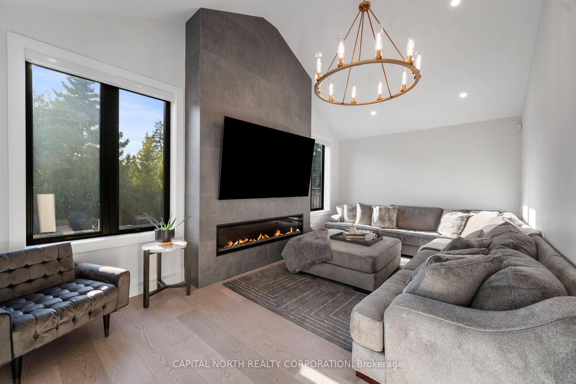 Photo 20 of 130 Fifth Avenue, Vaughan, East Woodbridge — HOMEH