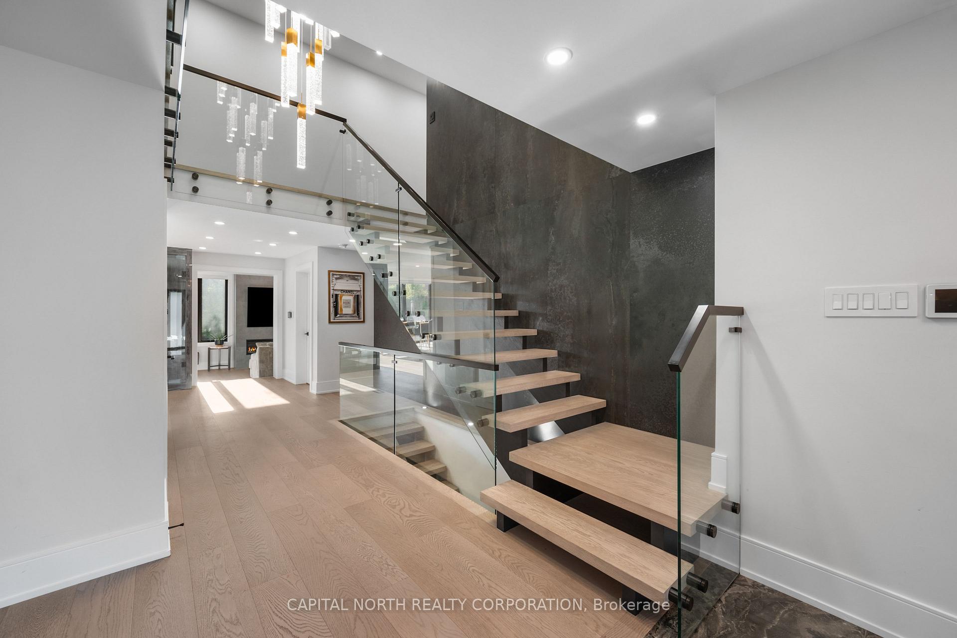 Photo 21 of 130 Fifth Avenue, Vaughan, East Woodbridge — HOMEH