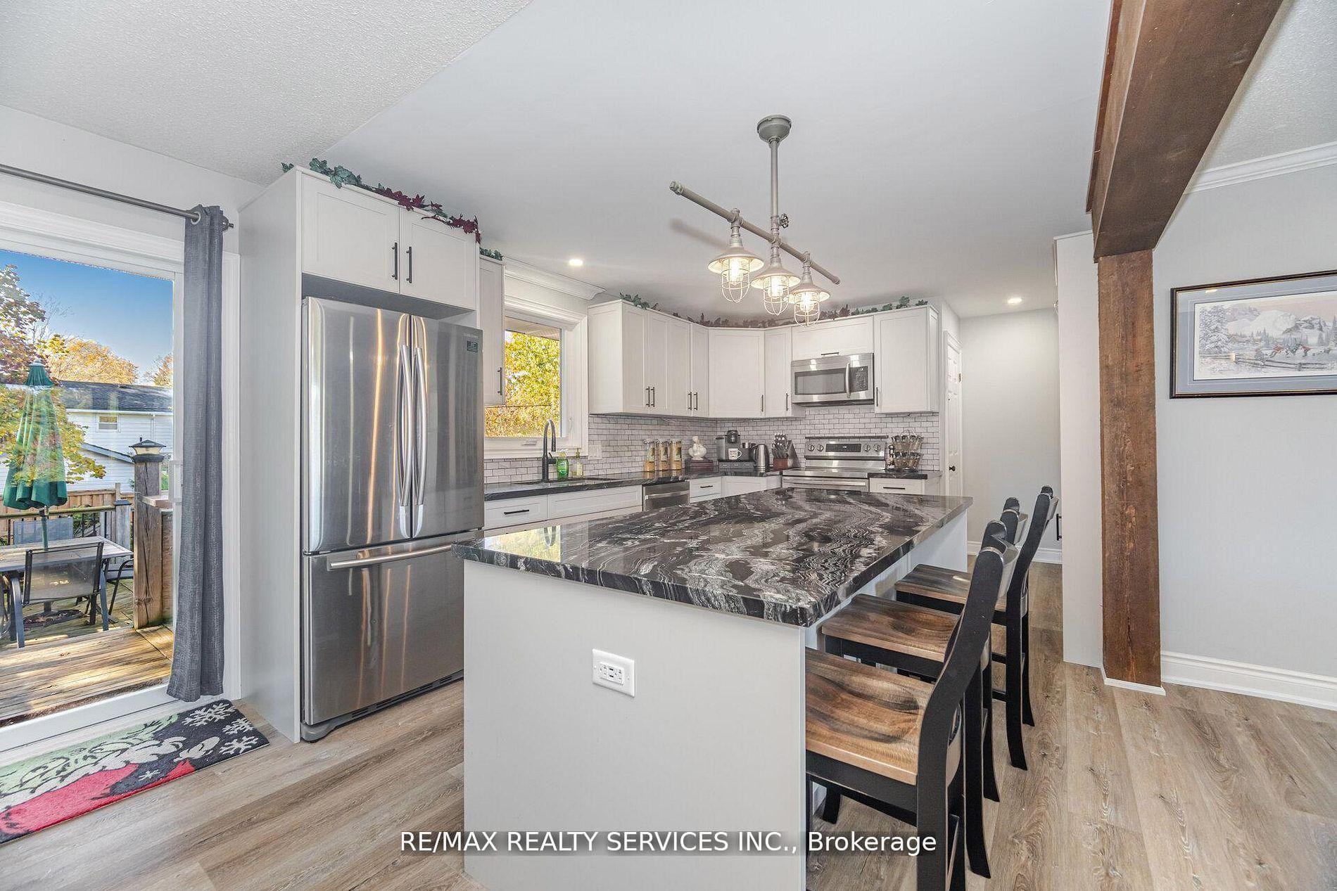 Photo 12 of 32 Caledon Street, Caledon, Alton — HOMEH
