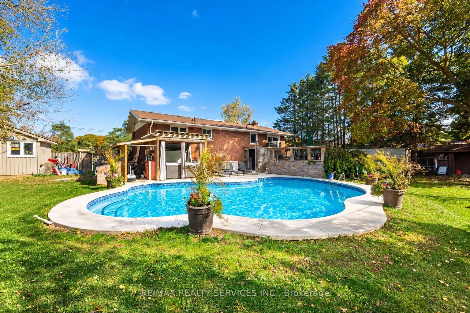 Photo 32 of 32 Caledon Street, Caledon, Alton — HOMEH