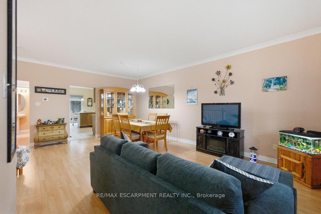 Photo 3 of Unit 7, 34 Southbrook Drive, Hamilton, Binbrook — HOMEH