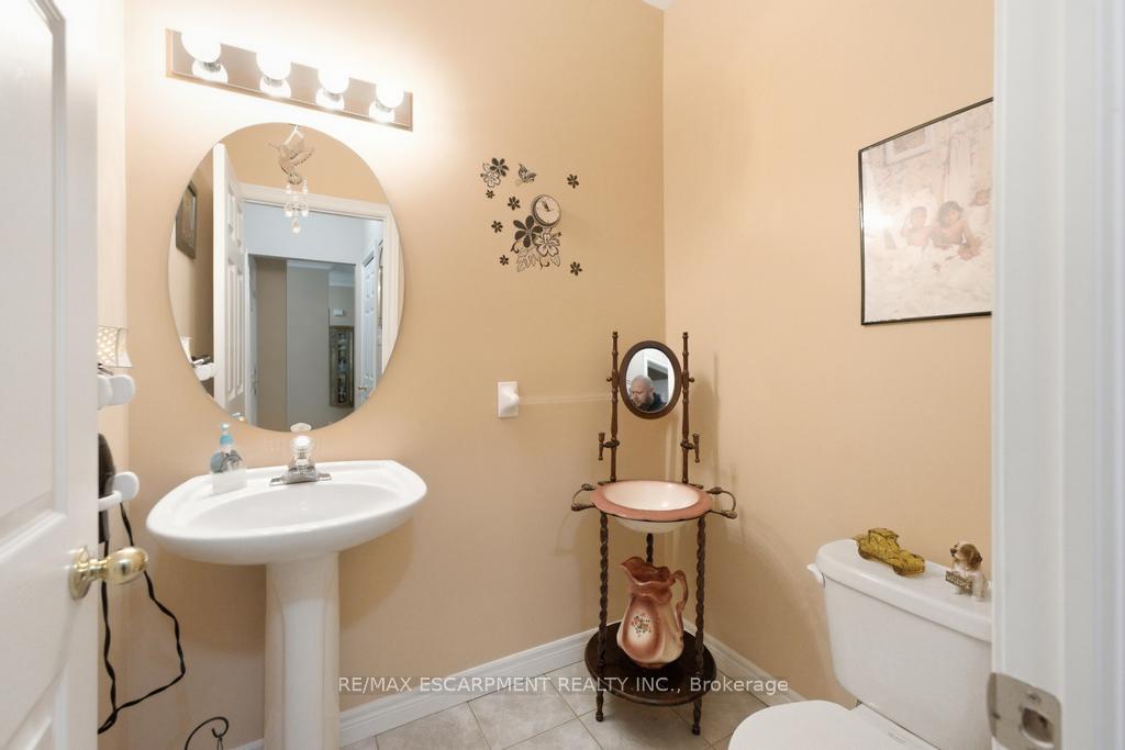 Photo 6 of Unit 7, 34 Southbrook Drive, Hamilton, Binbrook — HOMEH