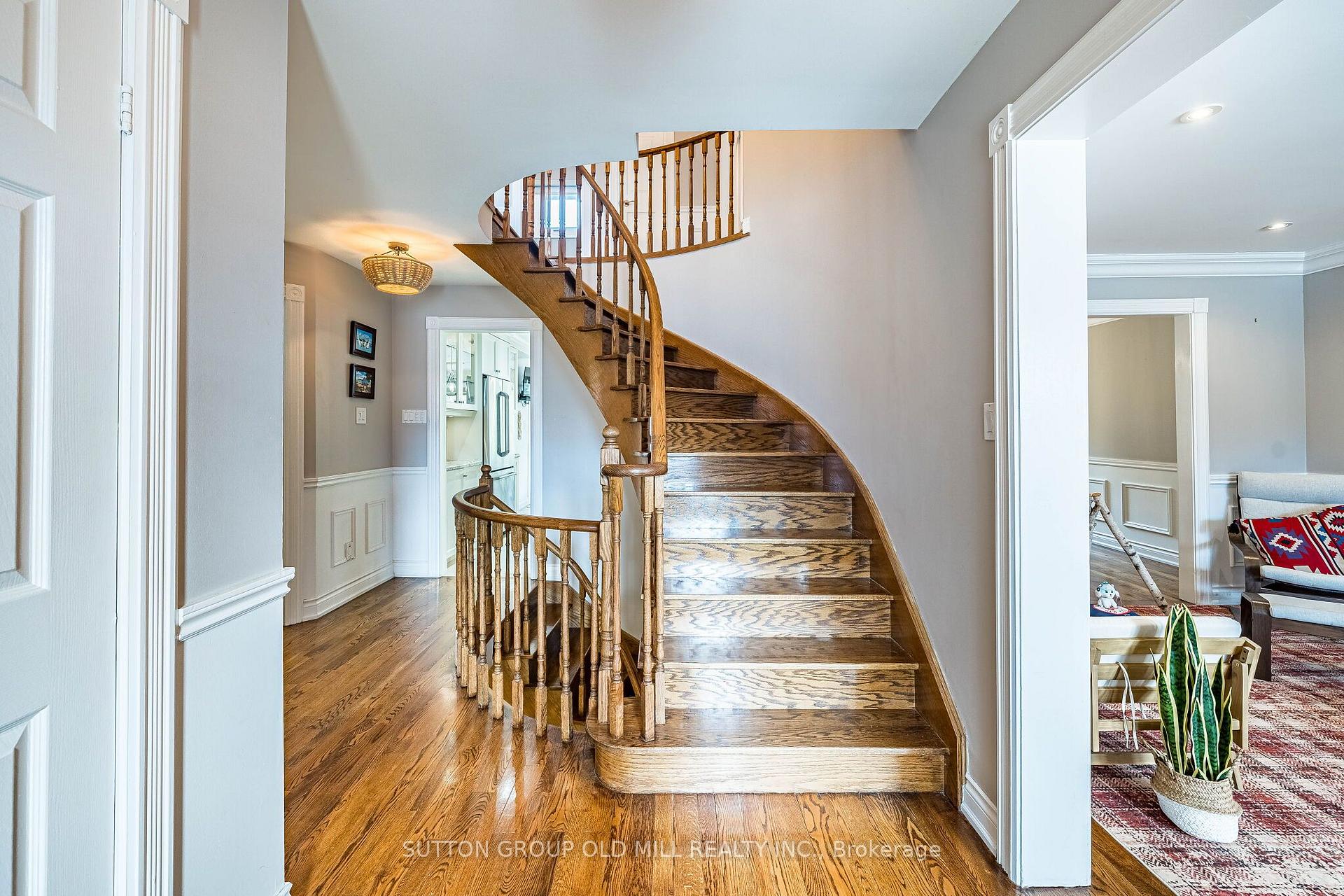 Photo 4 of 501 Sundown Crescent, Pickering, Woodlands — HOMEH