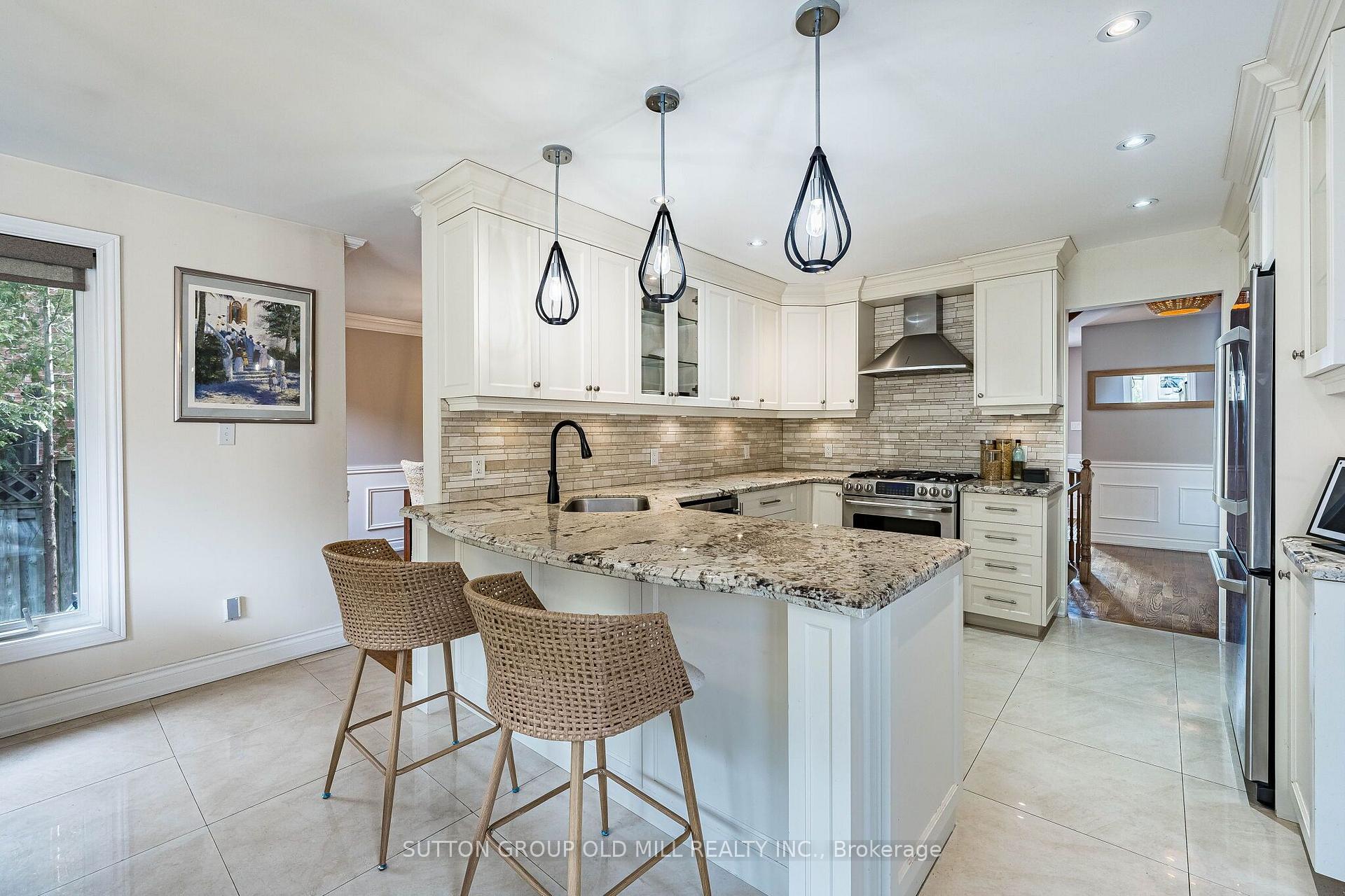 Photo 12 of 501 Sundown Crescent, Pickering, Woodlands — HOMEH