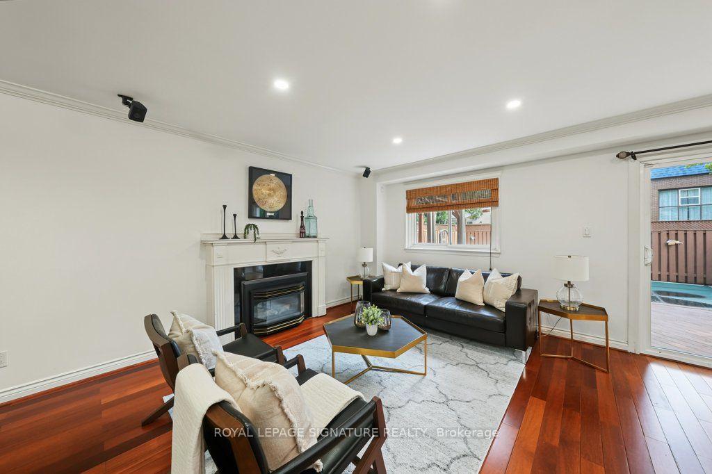 Photo 13 of 45 Chipwood Crescent, North York, Pleasant View — HOMEH