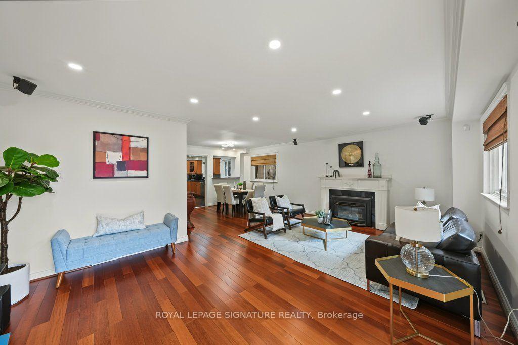 Photo 16 of 45 Chipwood Crescent, North York, Pleasant View — HOMEH