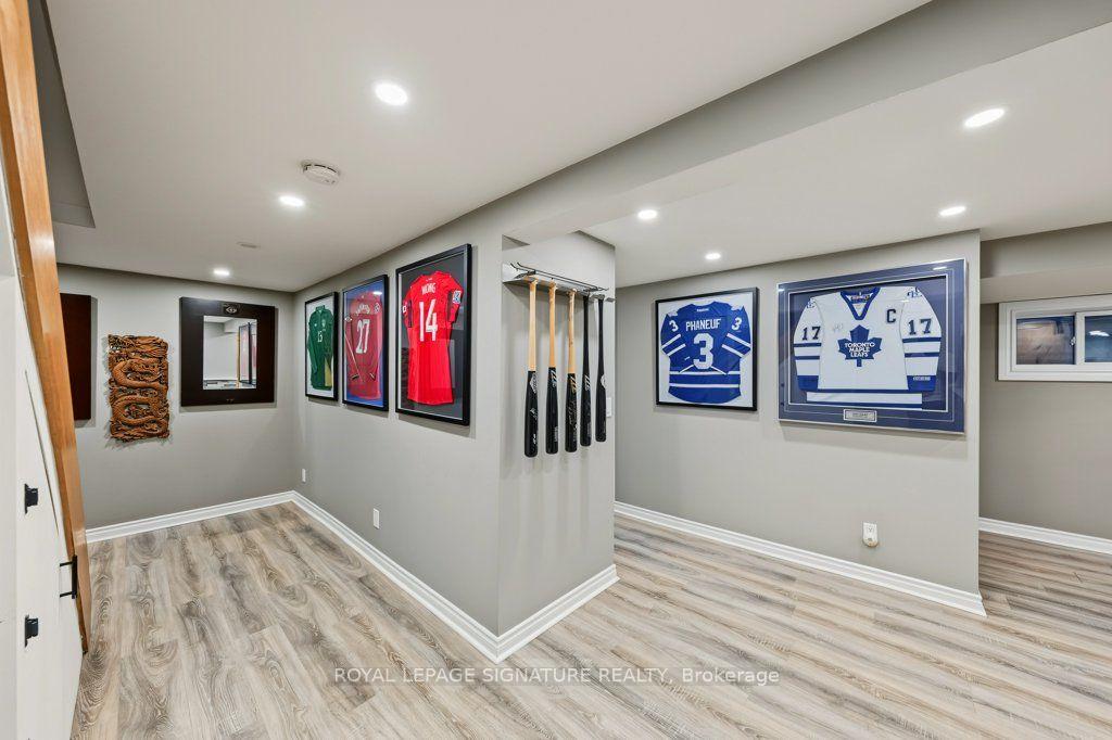Photo 32 of 45 Chipwood Crescent, North York, Pleasant View — HOMEH