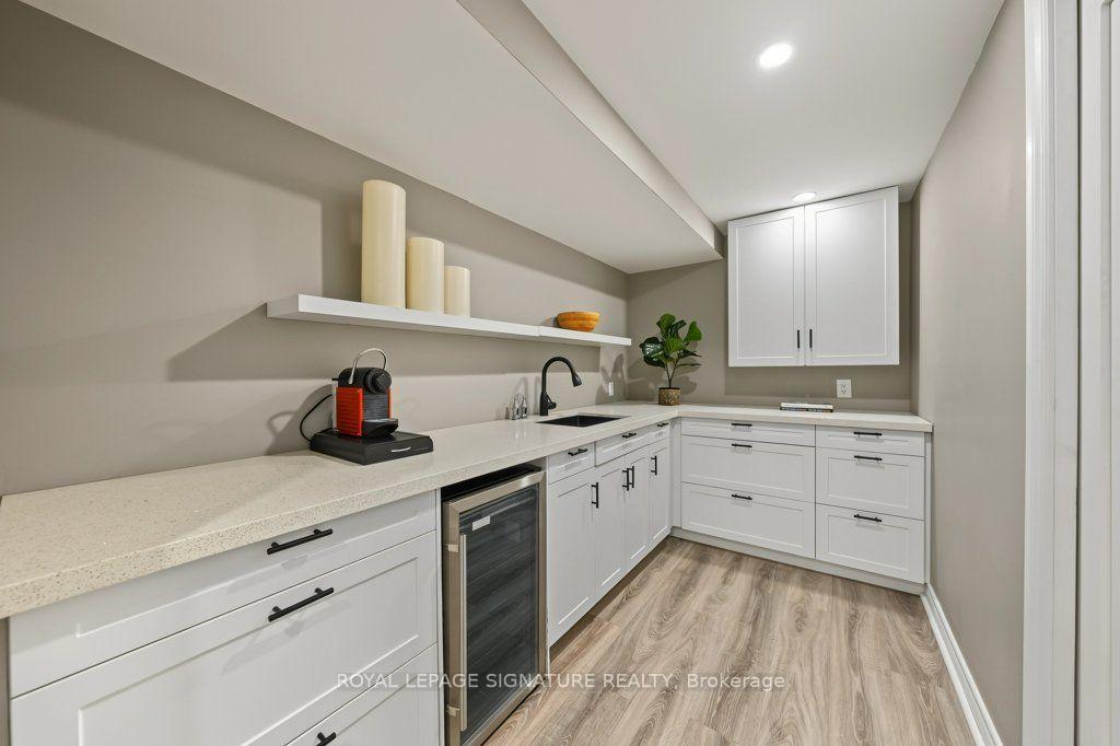 Photo 33 of 45 Chipwood Crescent, North York, Pleasant View — HOMEH