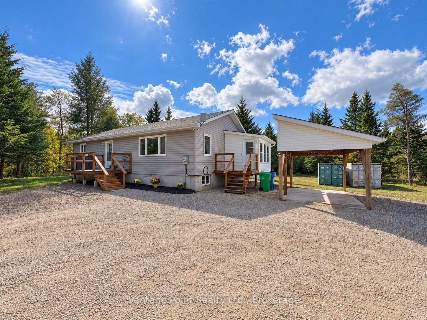 Photo 2 of 736038 West Back Line, Chatsworth — HOMEH
