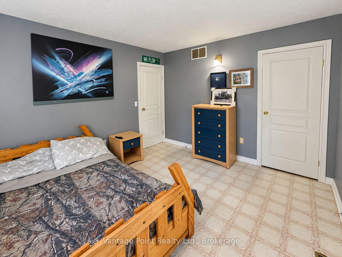 Photo 25 of 736038 West Back Line, Chatsworth — HOMEH