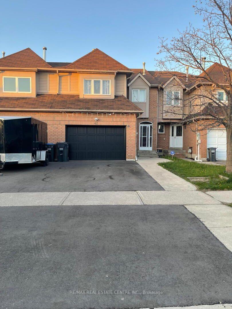 Photo 1 of 42 Wooliston Crescent, Brampton, Fletcher's West — HOMEH
