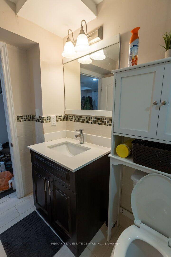 Photo 31 of 42 Wooliston Crescent, Brampton, Fletcher's West — HOMEH