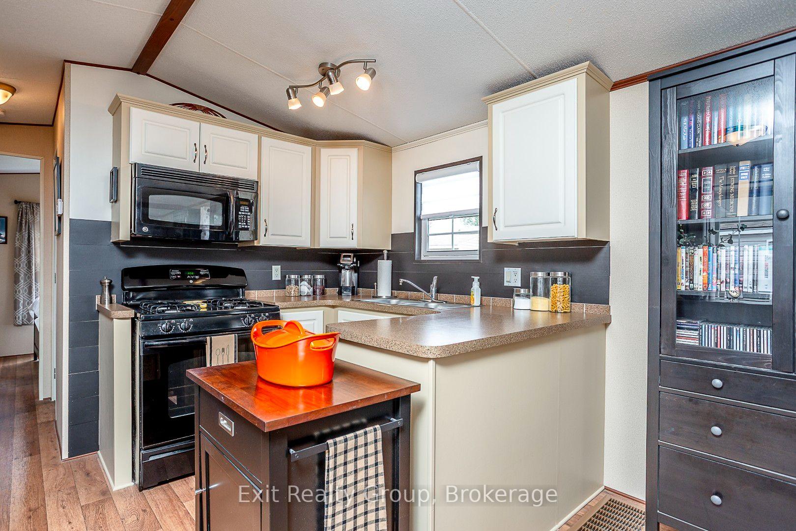 Photo 18 of Unit D7, 153 County Road 27, Prince Edward County, Hillier Ward — HOMEH