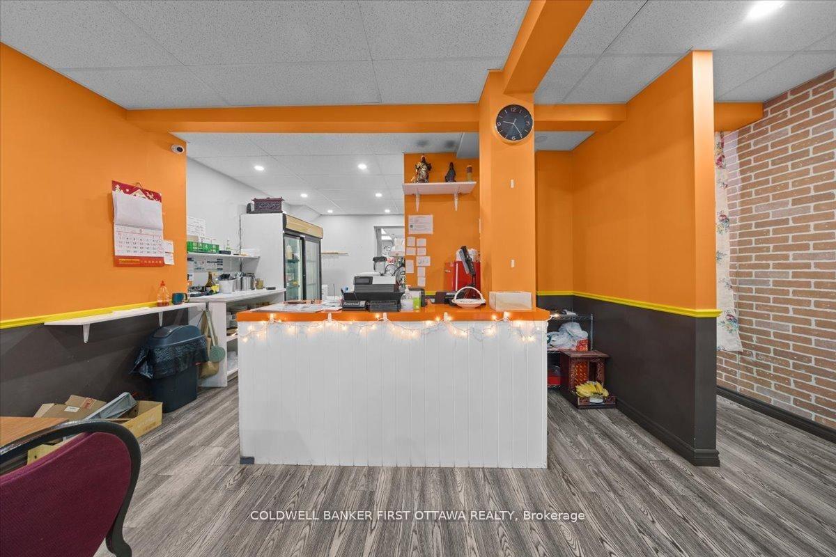 Photo 10 of 827 Somerset Street W, Ottawa, West Centre Town — HOMEH