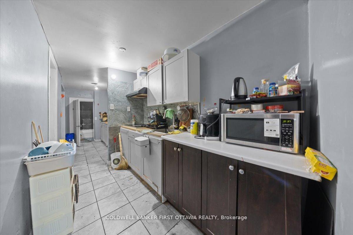 Photo 17 of 827 Somerset Street W, Ottawa, West Centre Town — HOMEH