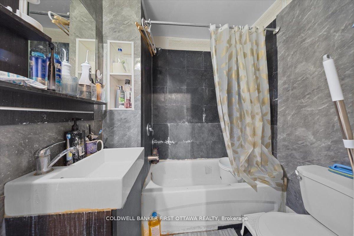 Photo 21 of 827 Somerset Street W, Ottawa, West Centre Town — HOMEH
