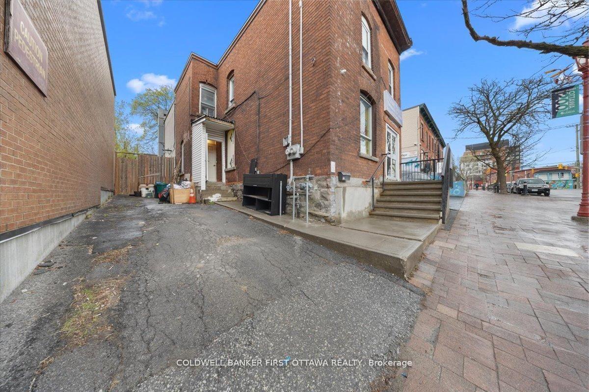 Photo 27 of 827 Somerset Street W, Ottawa, West Centre Town — HOMEH