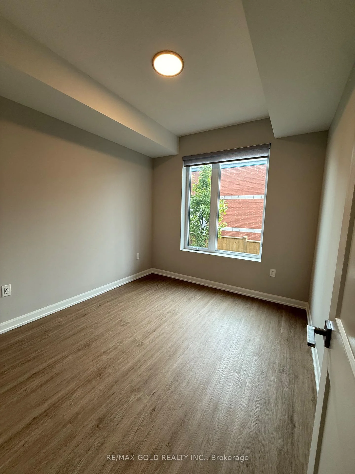 Photo 15 of Unit 210, 708 Woolwich Street, Guelph, Exhibition Park — HOMEH