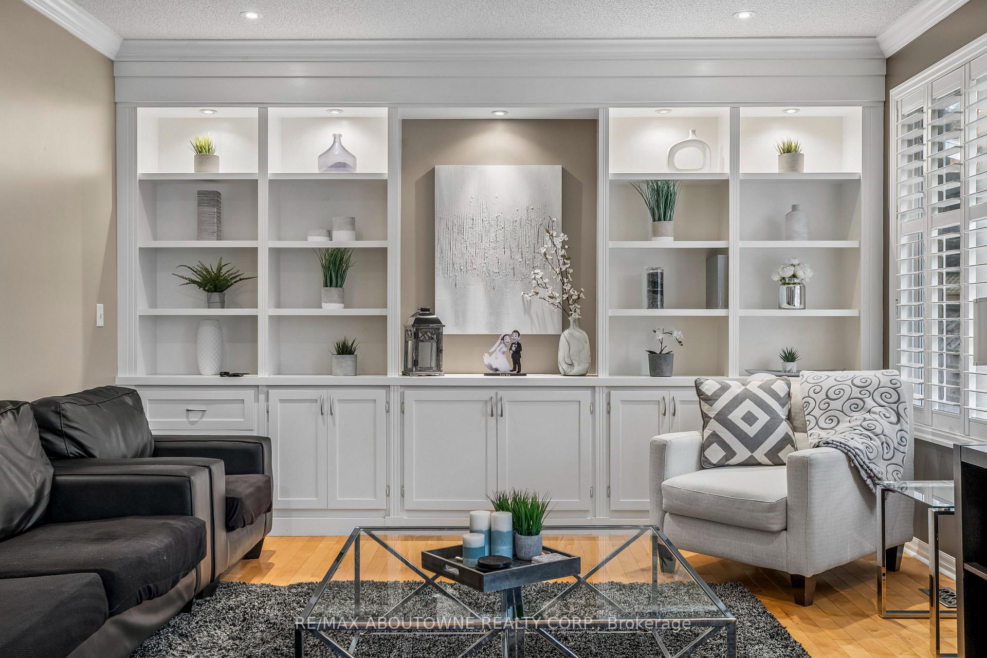 Photo 14 of 2163 Blackforest Crescent, Oakville, Westmount — HOMEH