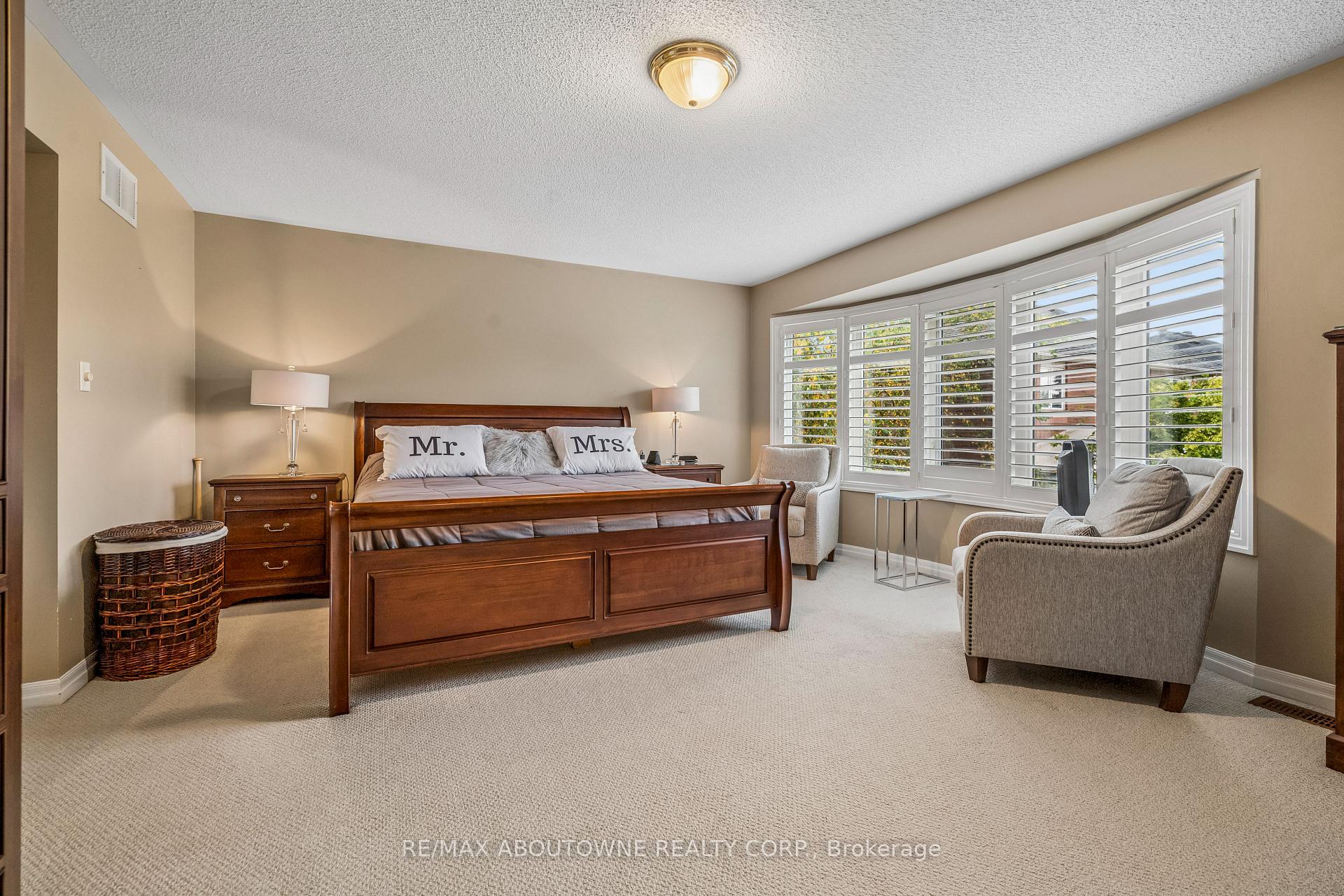 Photo 28 of 2163 Blackforest Crescent, Oakville, Westmount — HOMEH