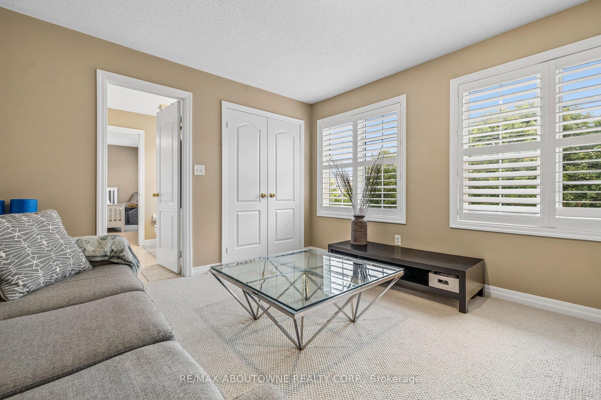 Photo 37 of 2163 Blackforest Crescent, Oakville, Westmount — HOMEH