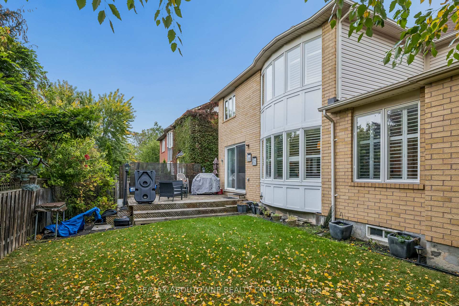 Photo 43 of 2163 Blackforest Crescent, Oakville, Westmount — HOMEH