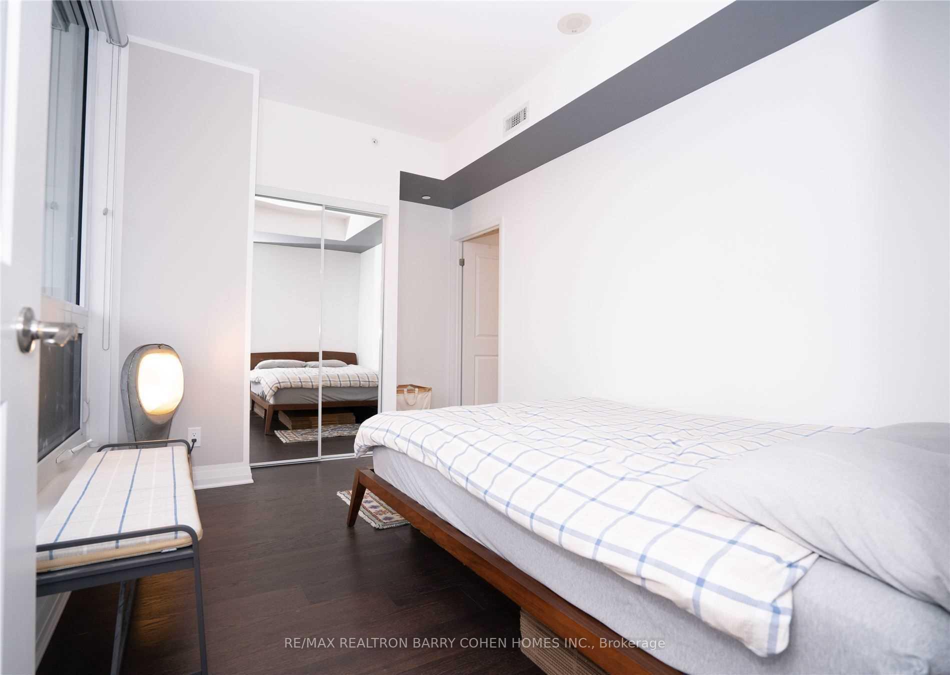 Photo 10 of Unit 2208, 8 Mercer Street, Toronto, Waterfront Communities — HOMEH